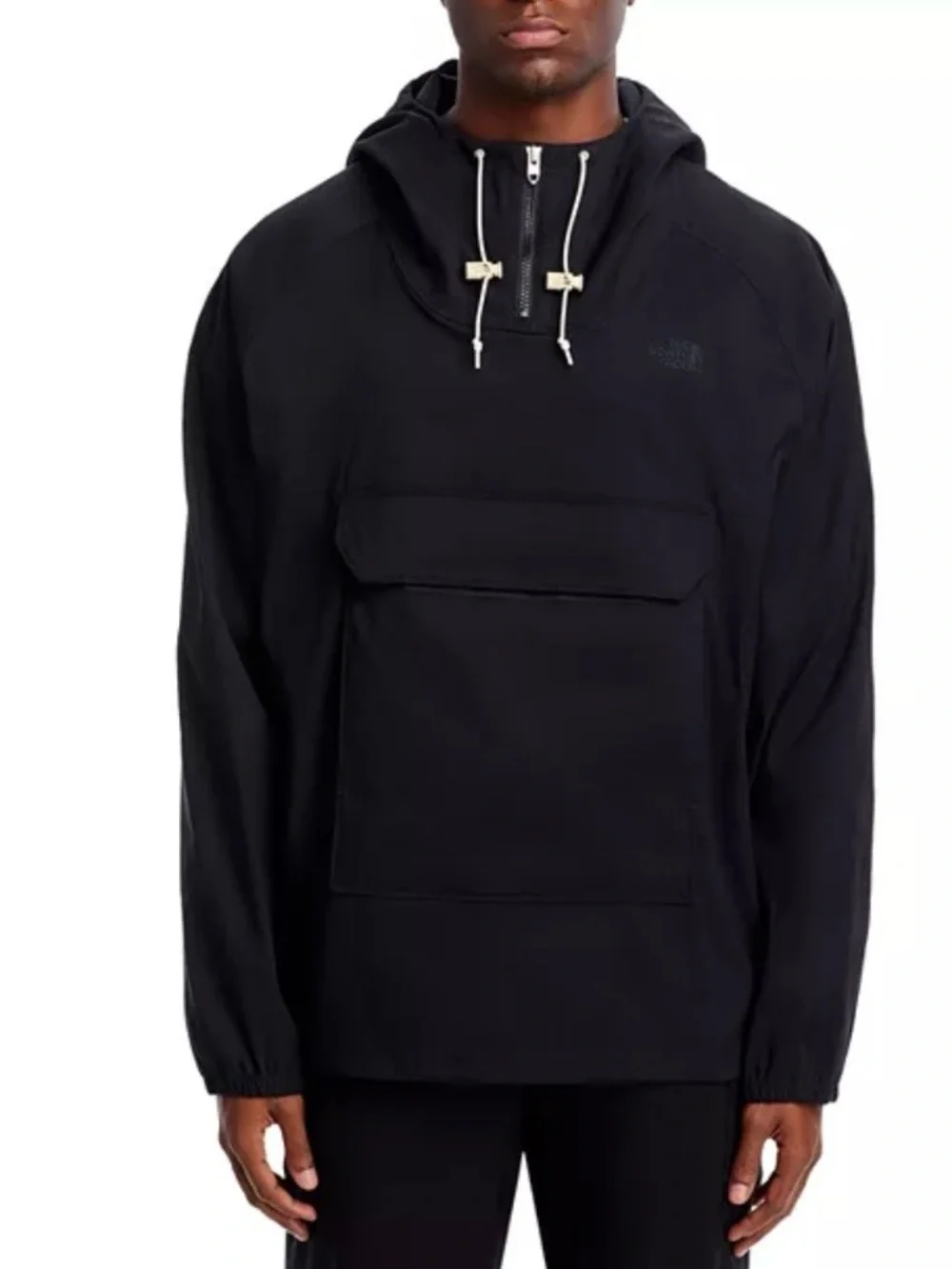 The North Face Men’s class V Black Pullover Windbreaker Anorak in the TNF